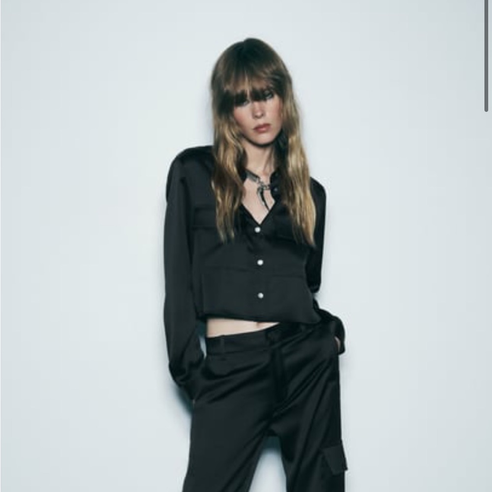 NWT Zara SATIN EFFECT CROPPED SHIRT